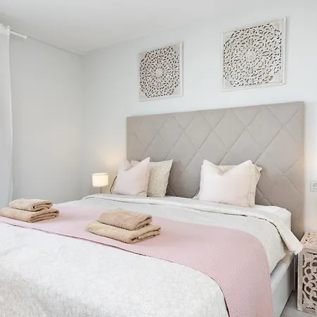 Home2book Stylish & Relax Attic La Tejita, Pool *